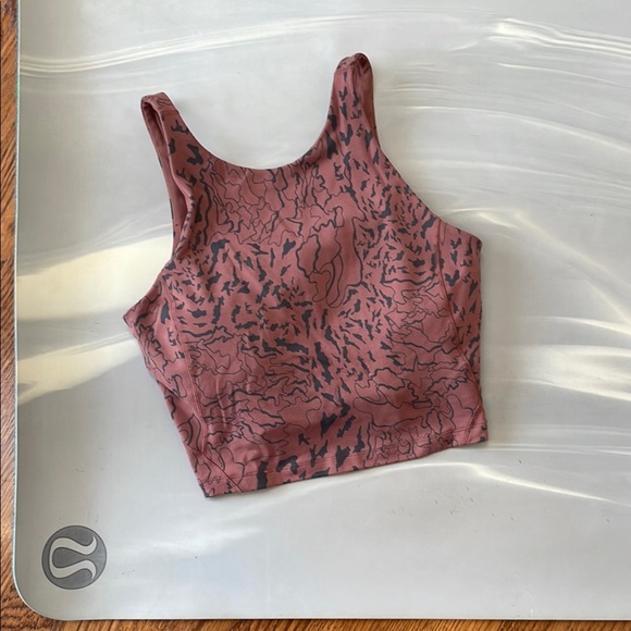 Lululemon I 8 - Picture 1 of 9